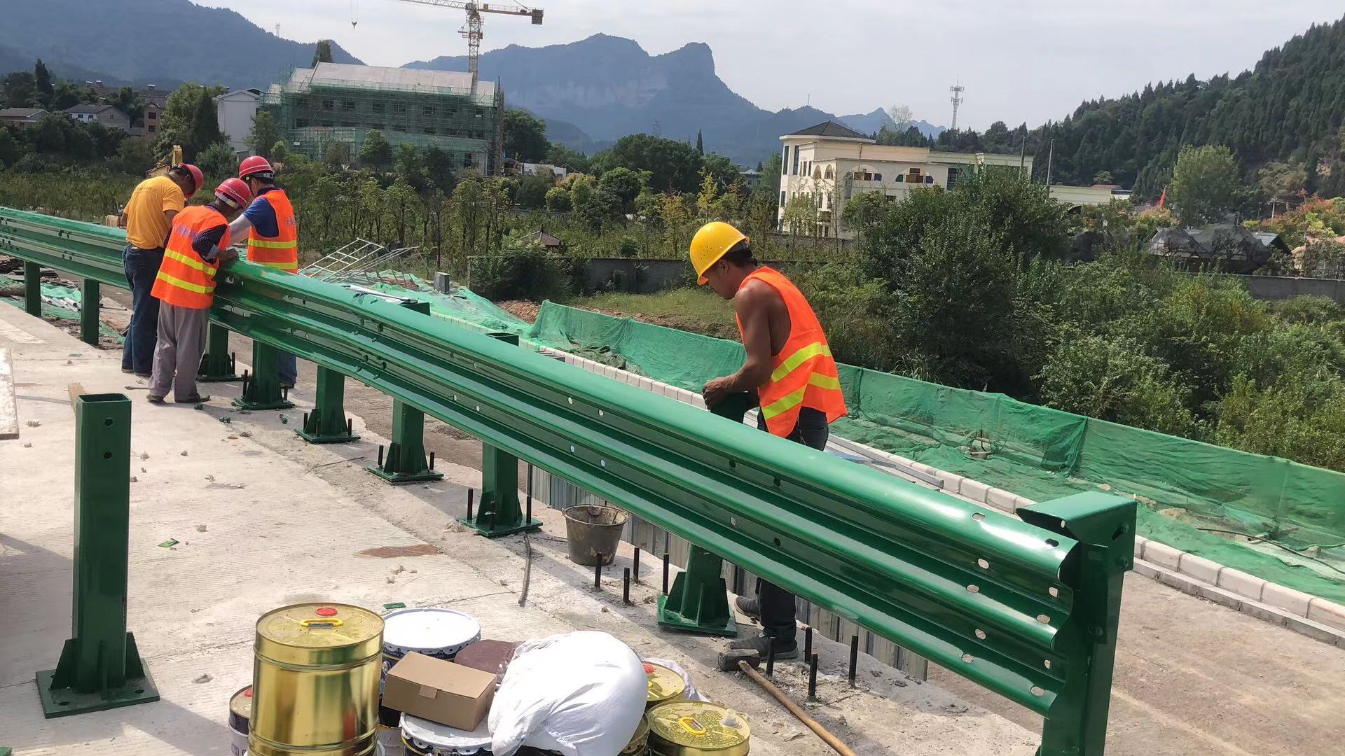 阆中市热镀锌波形护栏热镀锌波形护栏 - 推荐